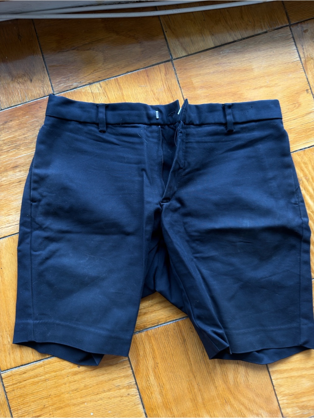 H&M Black Stretch Flat-Front Men's Chino Shorts